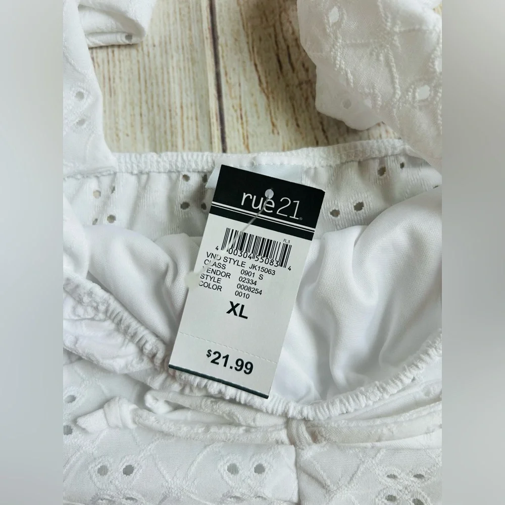 Rue21 Women’s White Eyelet Cropped Sweetheart Neck Tie Tank Top Size XL NWT - Picture 9 of 11